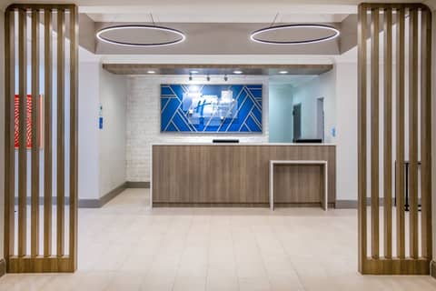 Holiday Inn Express Hotel & Suites New Tampa I-75 by IHG — photo 2