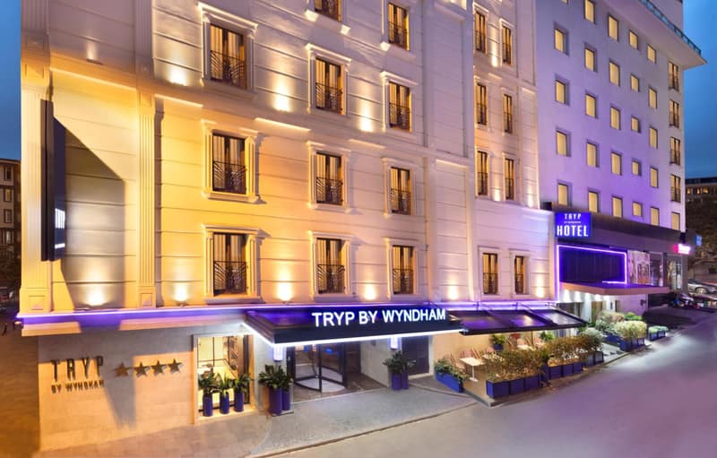 TRYP By Wyndham Istanbul Sisli Hotel — building