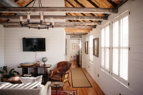 The Charlestonian — photo 4