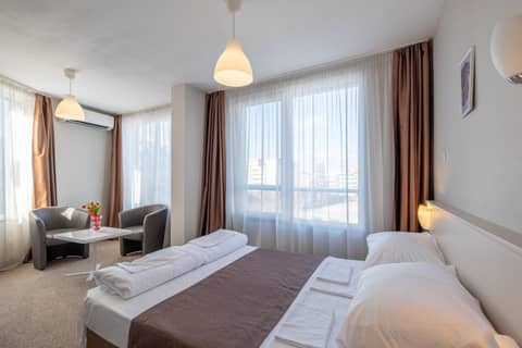 Blue Label Apart House — hotel room