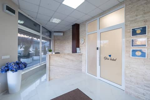 Blue Label Apart House — recepcion & lobby