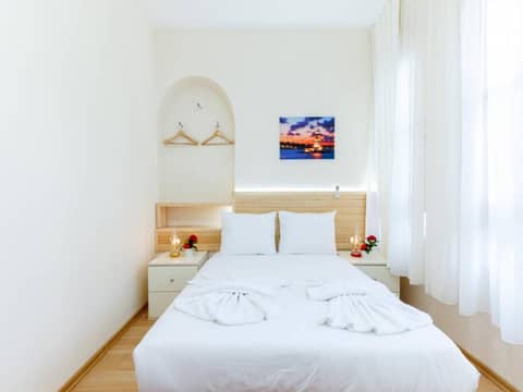 Otantik Hotel — hotel room