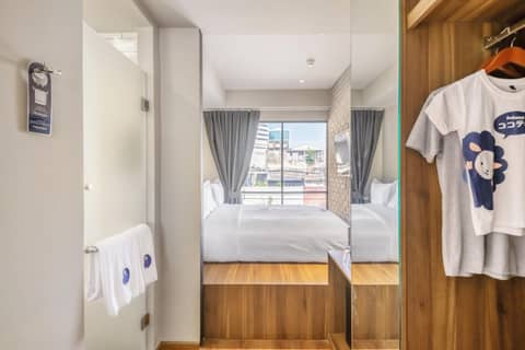 Kokotel Bangkok Surawong — hotel room