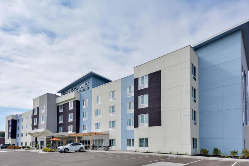 TownePlace Suites by Marriott Detroit Allen Park — building