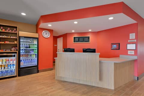 TownePlace Suites by Marriott Detroit Allen Park — photo 6