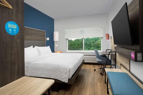 Tru By Hilton Charlotte Airport Lake Pointe — photo 5