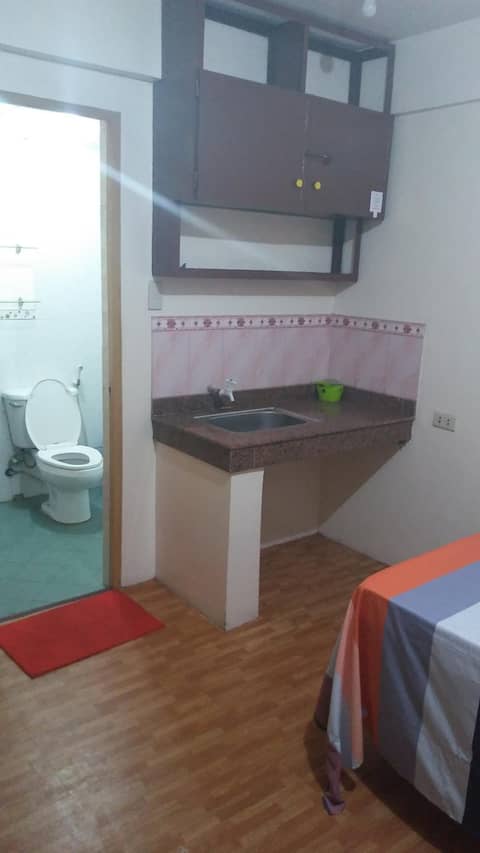Budget Studio Unit in Makati — photo 9