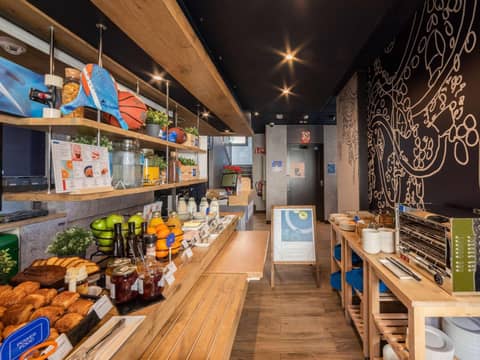 Ibis Budget Madrid Calle Alcalá — dining