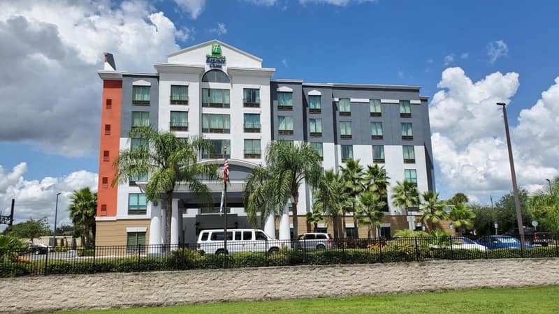 Holiday Inn Express-International Drive by IHG — building