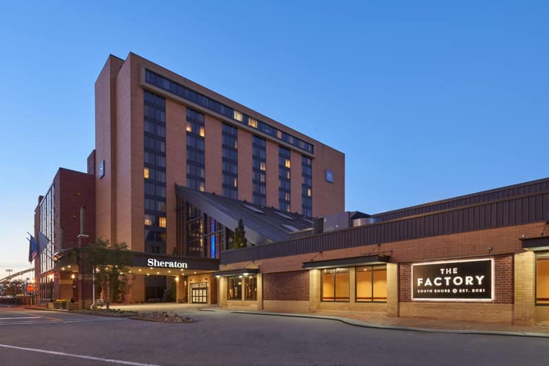 Sheraton Pittsburgh Hotel at Station Square — building