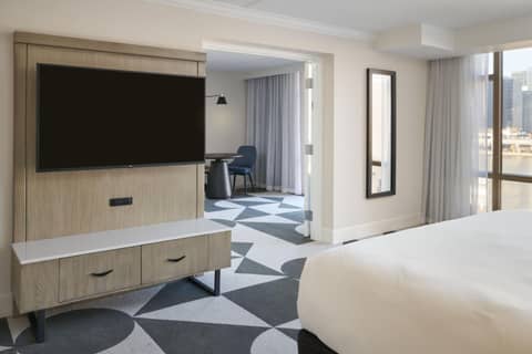 Sheraton Pittsburgh Hotel at Station Square — photo 4