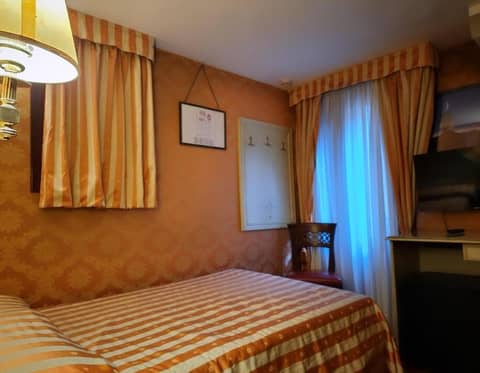 Hotel Lux — photo 6