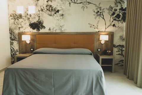 Hotel Pontemare — bedroom