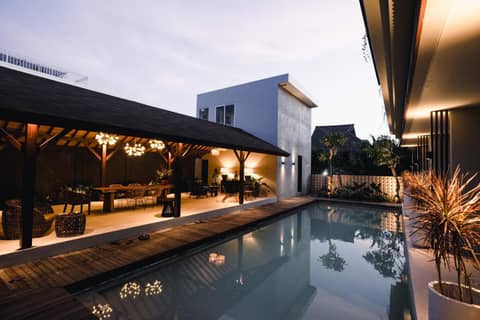 Luna Ola Villa Berawa — recepcion & lobby