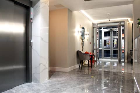 NOX Waterloo — hotel reception