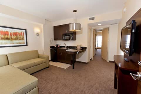 Plaza Suites On International Drive Near Universal Epic — hotel room