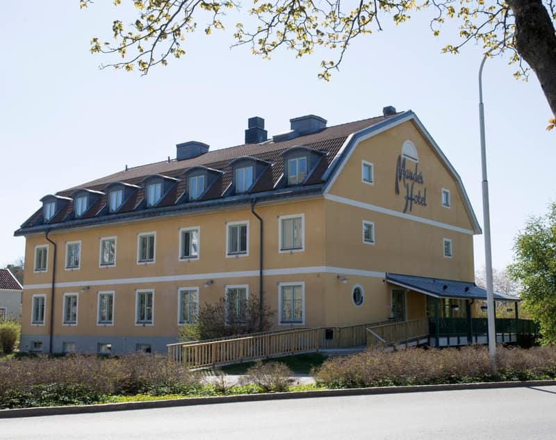 Maude´s Hotel Enskede Stockholm — building