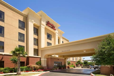 Hampton Inn and Suites San Antonio Airport — photo 4