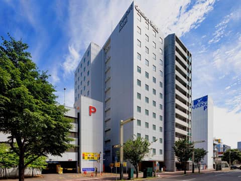 Comfort Hotel Sapporo Susukino — parking
