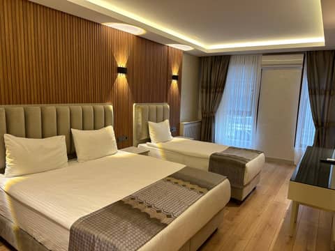 Kupeli Hotel — hotel room