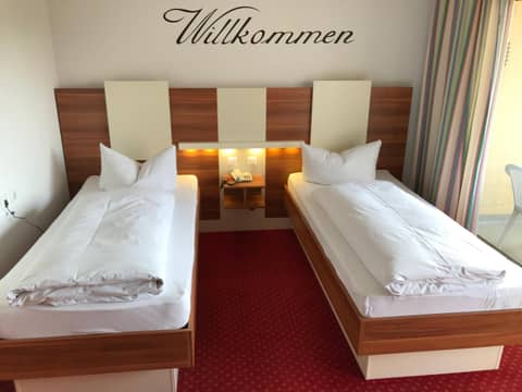 Central Hotel-Apart München — hotel room