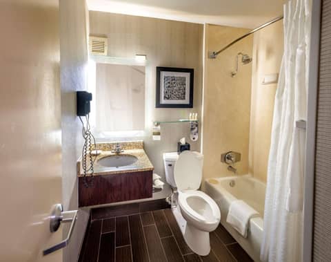 Best Western Plus Strongsville Cleveland — photo 9