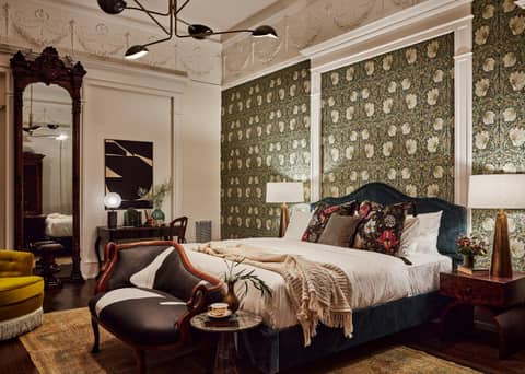 Guild House Hotel — hotel room