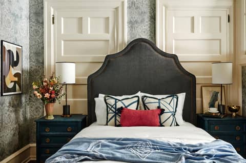 Guild House Hotel — hotel room