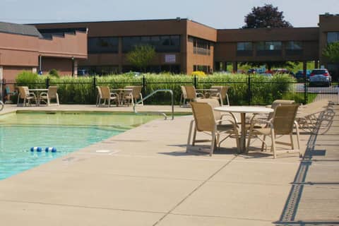 Best Western Galleria Inn & Suites — photo 2