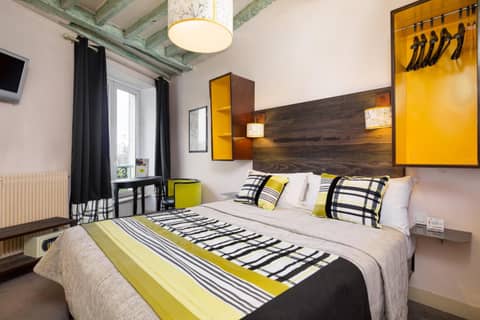 Hôtel Claret Bercy — hotel room