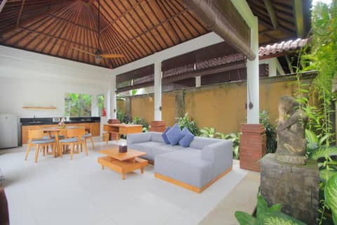 Sagara Villas and Suites Sanur by AHM — lounge
