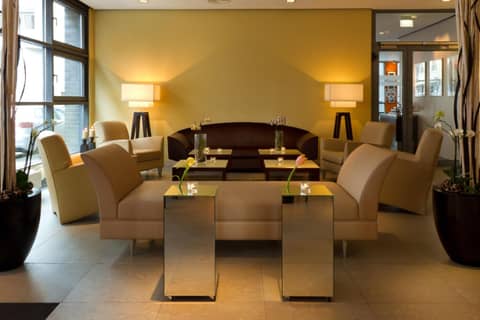 Hotel Santo — lounge