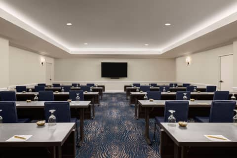 Courtyard by Marriott San Diego Downtown — photo 4