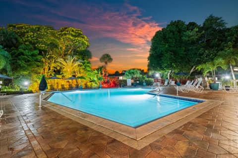 Park Shore Resort — recepcion & lobby