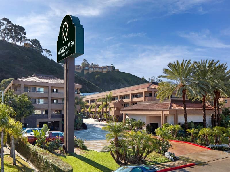 Mission View Inn & Suites San Diego Sea World - Zoo — building