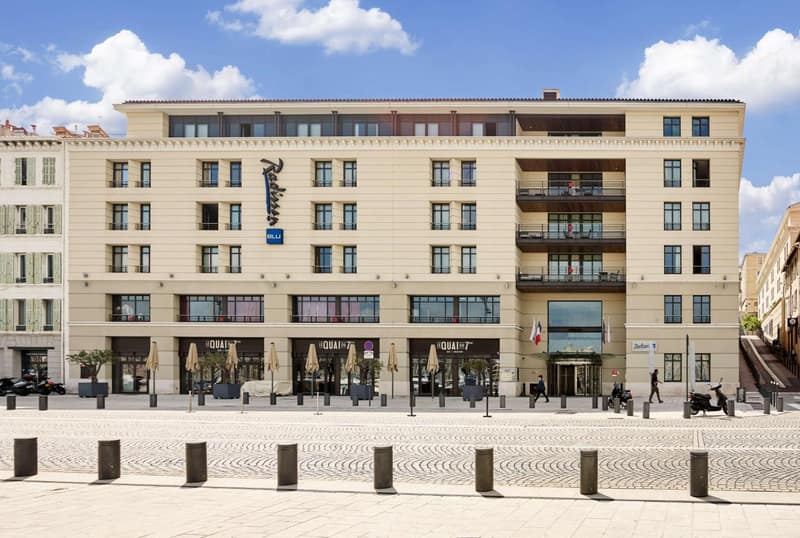 Radisson Blu Hotel Marseille Vieux Port — building