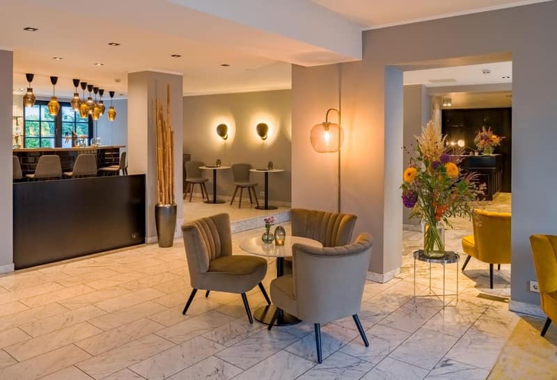rugs HOTEL Köln — recepcion & lobby