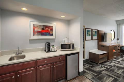 Hampton Inn Louisville Northeast — photo 3