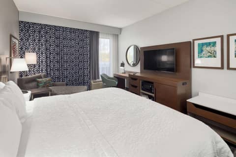 Hampton Inn Louisville Northeast — photo 4