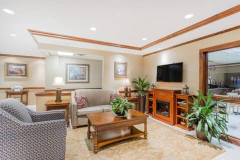 Baymont by Wyndham Asheville/Biltmore — photo 8