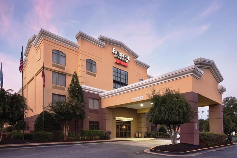 Fairfield Inn and Suites Atlanta Airport South/Sullivan Road — building