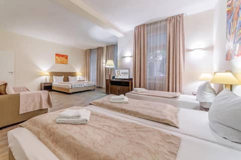 Upper Room Hotel Kurfürstendamm — photo 2