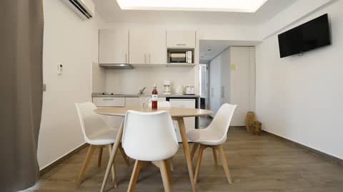 Sunrise Aparthotel Rhodes — kitchen