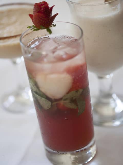 d'primahotel Seminyak — dining