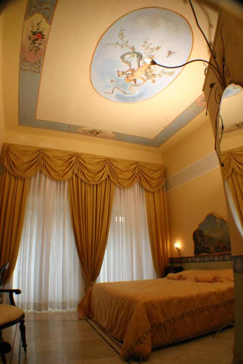 Hotel Art Resort Galleria Umberto — hotel room