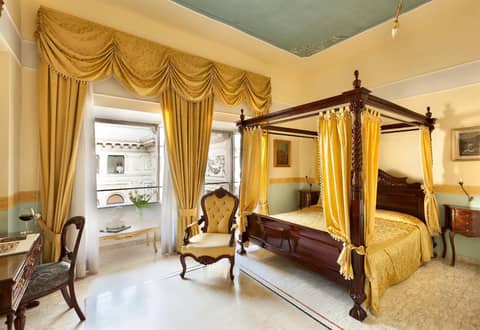 Hotel Art Resort Galleria Umberto — hotel room