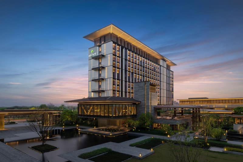 Element by Marriott Guangzhou Baiyun — building