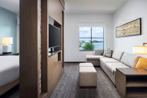 Hyatt House Naples 5th Avenue — photo 4