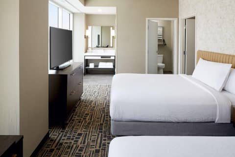 Homewood Suites By Hilton Montreal Midtown — hotel room