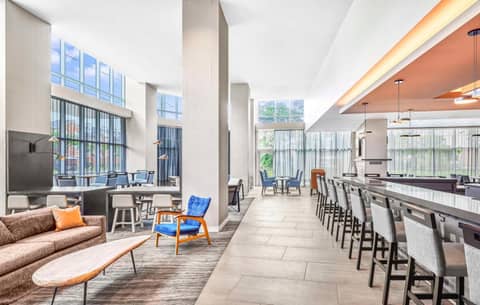 Hyatt Place Houston Medical Center — lounge